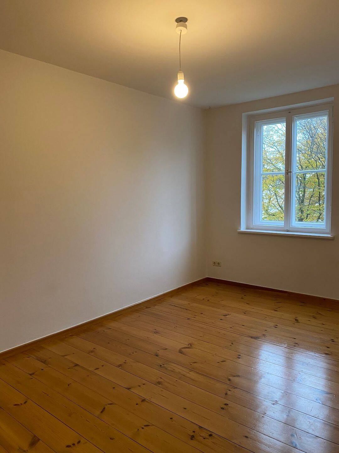 Zimmer 14 m² innerhalb einer 3er-WG // 2.OG links – Wolfsburg – Vorschaubild 2