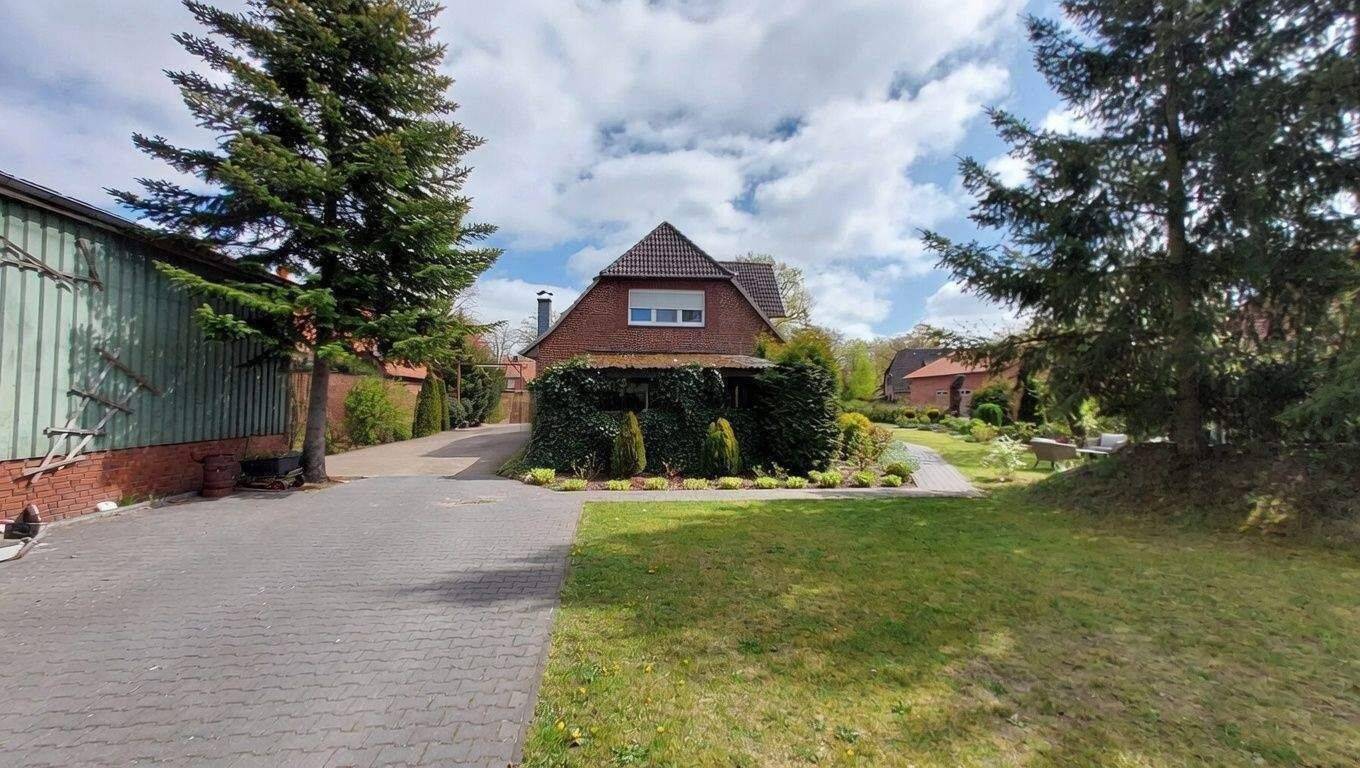 Anwesen mit Wohnhaus, Gewerbeflächen , Werkstatt, Verkaufsraum, viel Lagerfläche und mehr – Neuenkirchen – Vorschaubild 4