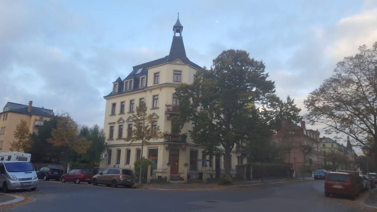 2-Raum-Wohnung mit Einbauküche in Dresden-Striesen – 1277 Dresden – Bild 1 von 5