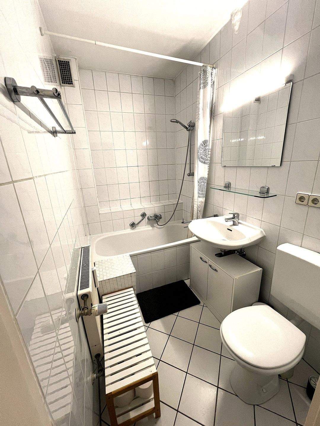 Nur an Einzelperson: Kompaktes, helles 1-Zi.-Appartement mit Küche im Flur + Terrasse in Mü- / Giesing ab 1. Mai - nach VB zu vermieten – München – Vorschaubild 5
