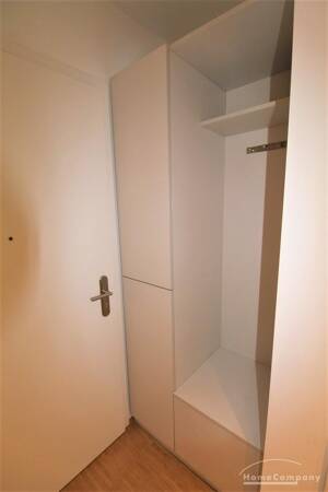 220198 HomeCompany Dresden Möbliert/Furnished Studio Apartment mit Balkon in Dresden-Äußere Neustadt max. 2 Personen – 1099 Dresden – Vorschaubild 4