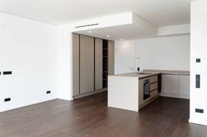 Lichtdurchflutetes Apartment mit Elbblick und begrüntem Innenhof // Erstbezug mit Community-Features – 20457 Hamburg – Vorschaubild 5