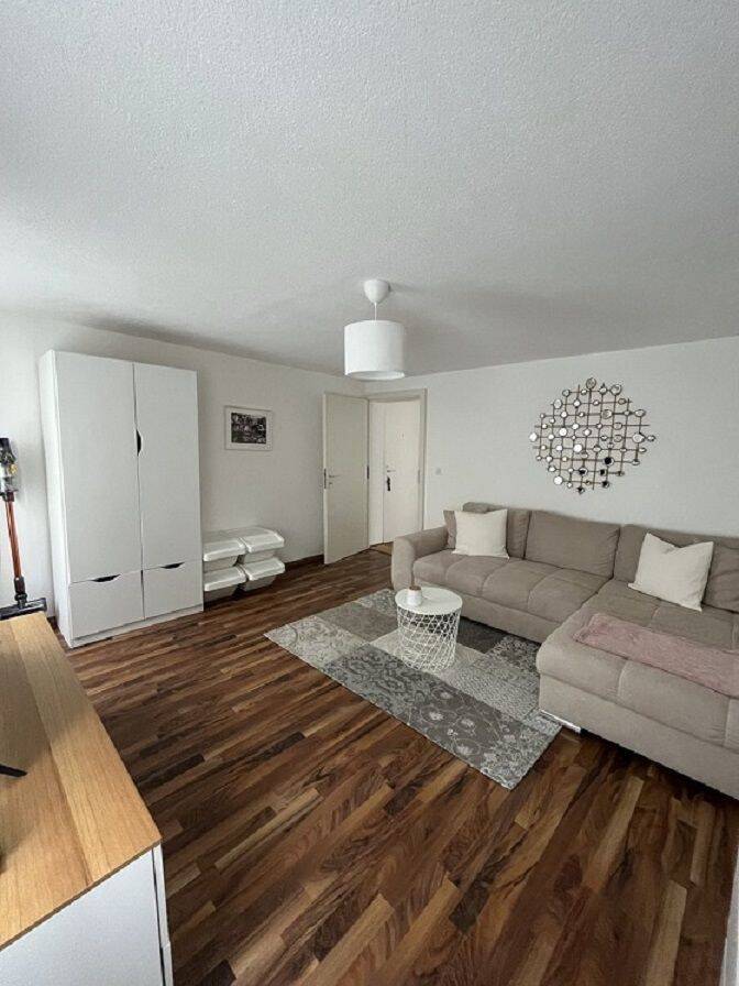 Möblierte Wohnung mit balkon