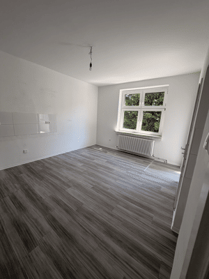 Top 2-Zimmer-Wohnung mit Balkon und großer Küche! – 45138 Essen – Vorschaubild 2