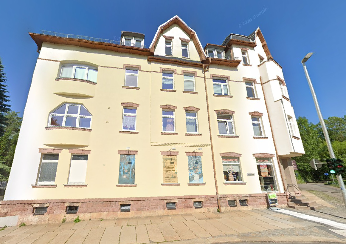WG- oder Familienfreundliche 5-Zimmer-Wohnung mit Balkon in Chemnitz