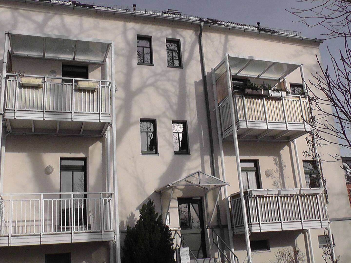Wohnung, 1 Jahr mietfrei, zur Selbstgestaltung – Chemnitz – Vorschaubild 2