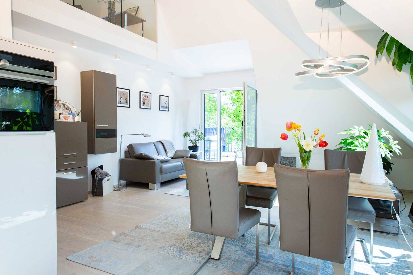 ** MODERNES DESIGN TRIFFT GEMÜTLICHKEIT, DACHGESCHOSSWOHNUNG MIT GALERIEFLÄCHE ** – München – Vorschaubild 4