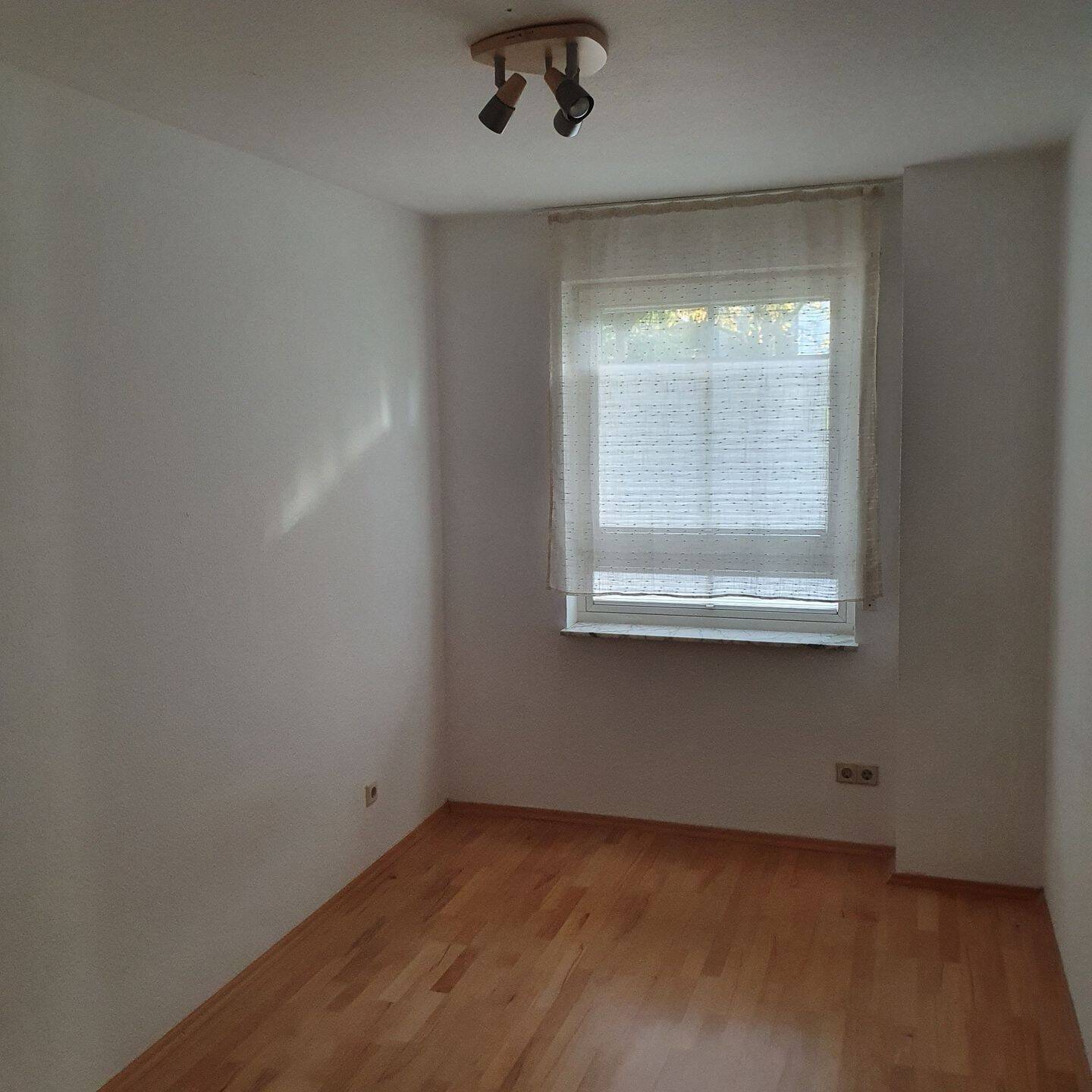 Attraktive 3-Zimmer-Wohnung mit Terrasse und Einbauküche in Pforzheim/Rodgebiet (Südweststadt) – Pforzheim – Vorschaubild 8