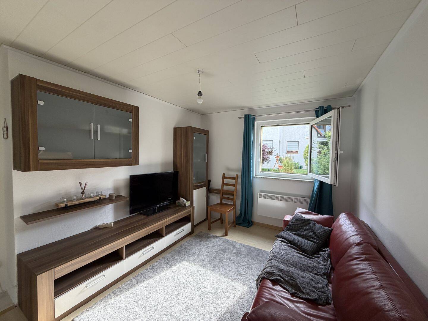 Attraktive vermietete 2-Zimmer-Wohnung mit Balkon – Fürth – Bild 1 von 3