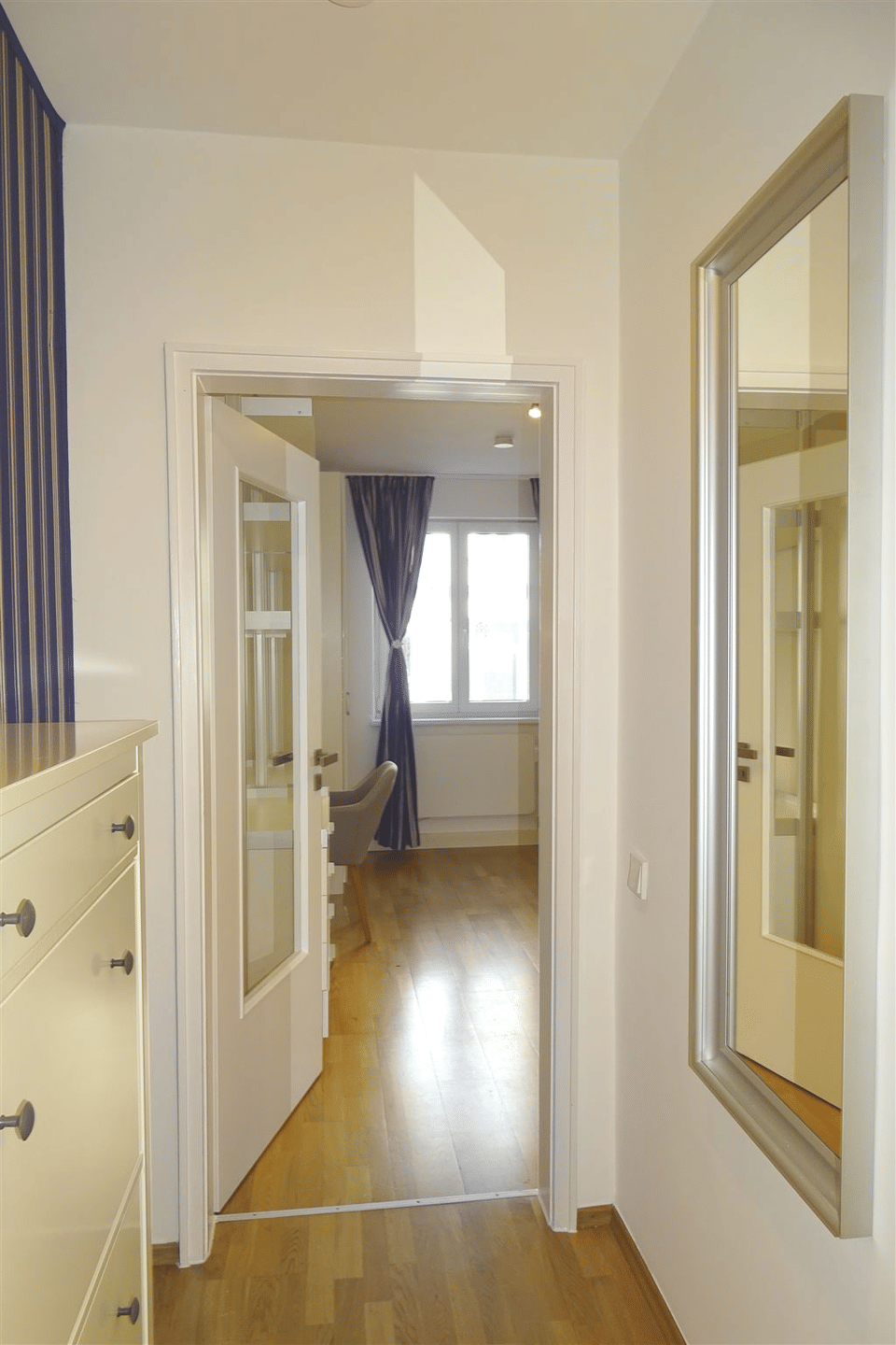 Modernisiertes Appartement am Englischen Garten in München Schwabing – München – Vorschaubild 2