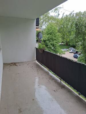 °°° Teilrenovierte 3- Zimmer-Wohnung mit großem Balkon °°° – 47226 Duisburg – Vorschaubild 3