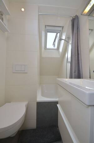 Wunderschöne, möblierte Altbauwohnung mit Reinigungsservice in Stuttgart West – 70197 Stuttgart – Vorschaubild 4