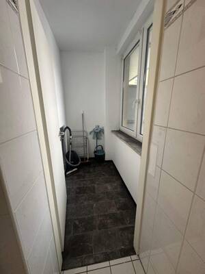 Vollmöblierte 2-Zimmer-Wohnung mit Balkon in ruhiger Lage von Fürth – sofort verfügbar – 90762 Fürth – Vorschaubild 9