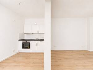 Modernisierte 1-Zimmer-Erdgeschosswohnung mit neuer Einbauküche und modernem Badezimmer – 24143 Kiel – Vorschaubild 6