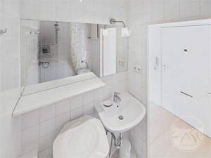 Westend: Studio-Apartment mit französischem Balkon – 14052 Berlin – Vorschaubild 8