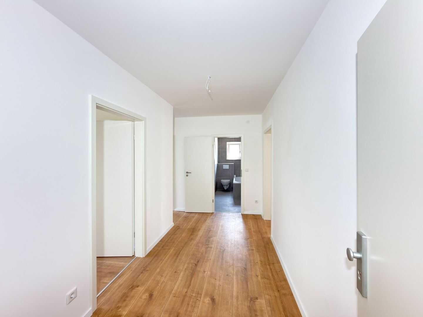 Erstbezug nach Sanierung: Helle 3,5-Zimmer-Wohnung mit Weitblick in zentraler Erlanger Lage – Erlangen – Vorschaubild 2