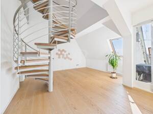 Wow-Faktor garantiert: Galerie & Balkon perfekt kombiniert – 90763 Fürth – Vorschaubild 2