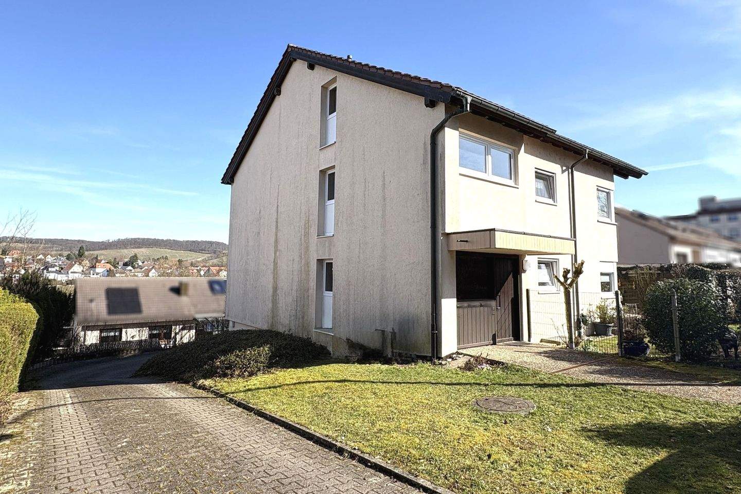 Vermietetes Dreifamilienhaus in Obersulm-Willsbach – Obersulm – Bild 1 von 9