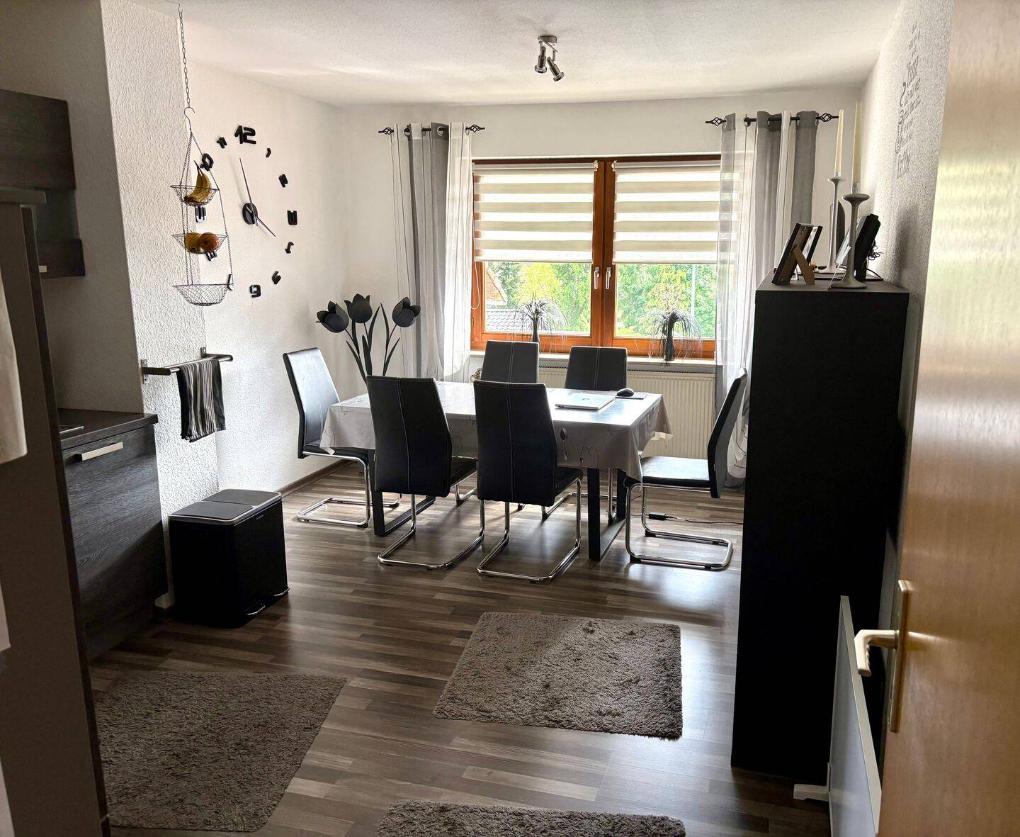 Schöne Eigentumswohnung mit Balkon, Stellplatz und Kellerraum – Eschenburg – Vorschaubild 2