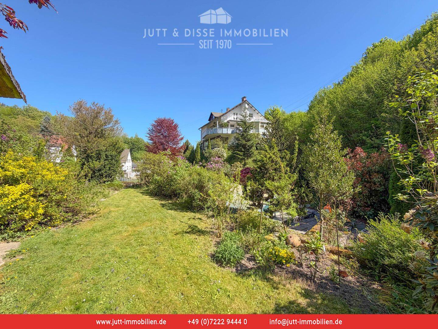 Gehobenes Einfamilienhaus in Alleinlage mit Panoramaaussicht, Pool u. riesigem Grundstück in Forbach – Forbach – Vorschaubild 5