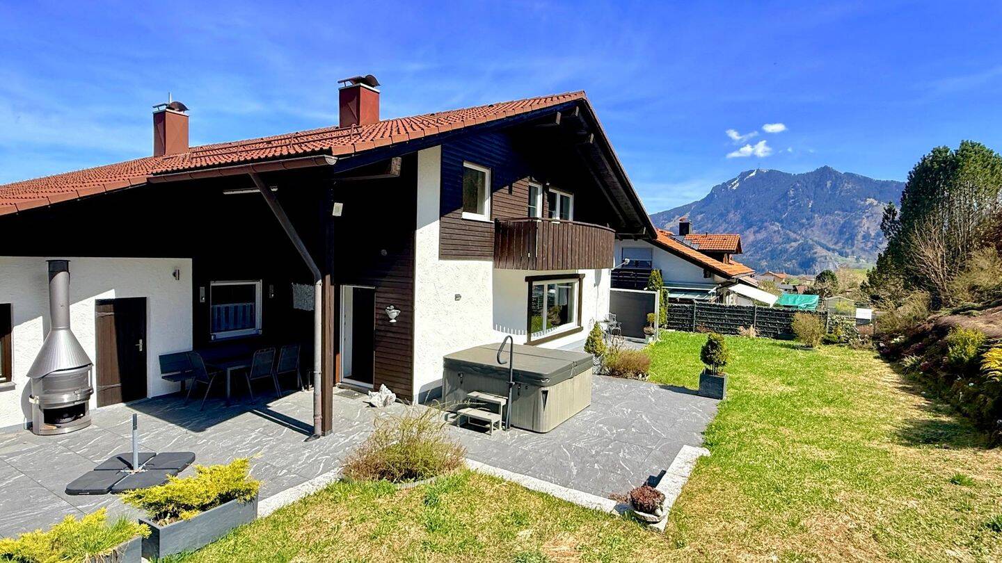 Modernisierte alpenländische Villa in ruhiger Naturlage mit privatem Spa und Whirlpool – Blaichach – Vorschaubild 3