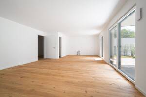 Stilvolle 3-Zimmer-Gartenwohnung mit großzügiger Terrasse und vielseitigem Hobbyraum – 81739 München – Vorschaubild 3