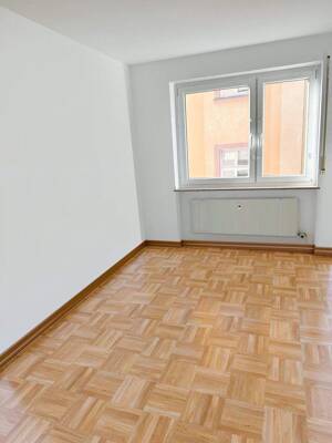 Traumwohnung Wü-Sanderau Sonnenbalkon, Lift, Tiefgarage – 97072 Würzburg – Vorschaubild 5