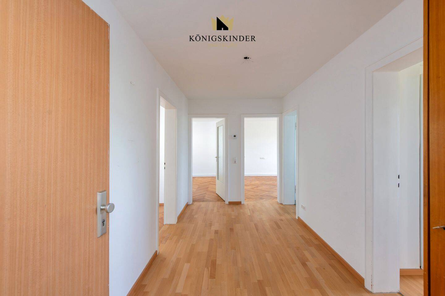 Urbanes Wohnjuwel: Frisch sanierte 4-Zimmer-Wohnung mit Schlossgarten-Nähe & West-Balkon – Stuttgart – Vorschaubild 9