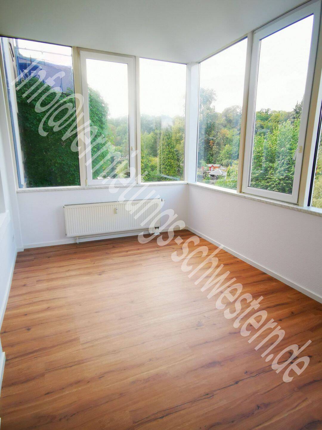 2,5 Zimmer- besonderes geschnittene Altbauwohnung in ruhiger Lage mit viel Platz – Chemnitz – Vorschaubild 9