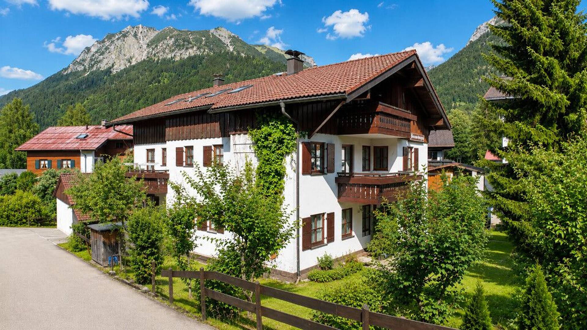 Haus in 87561 Oberstdorf mit 309 m² kaufen