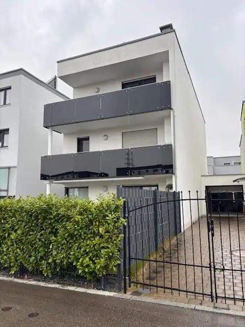 Stylisches Mehrgenerationenhaus mit Einliegerwohnung in Neu - Ulms PREMIUMLAGE ! – Neu-Ulm – Vorschaubild 3
