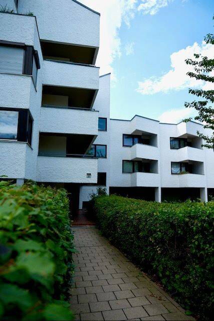 4,5-Zimmer-Architektenwohnung auf Erbpacht-Grundstück in ruhiger Grünanlage – Südbalkon & TG, provisionsfrei – Regensburg – Vorschaubild 4