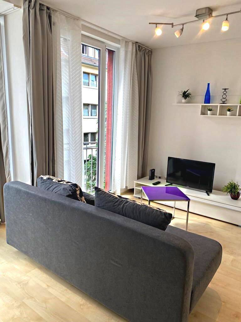 Unterbilk/Friedrichstadt: schönes 1-Zimmer-Apartment – Düsseldorf – Bild 1 von 9