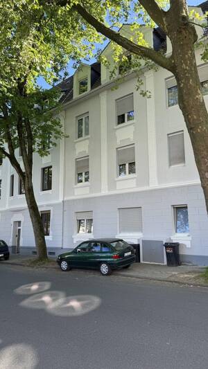 Wohnen mit Charakter: Großzügige 4-Zimmer-Wohnung in Bochum – 44894 Bochum – Vorschaubild 1