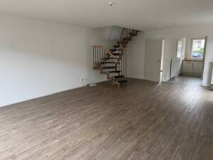 Wohnen wie im eigenen Haus: Moderne 3-Zimmer-Maisonette mit Terrasse & Garten - sofort verfügbar – 22417 Hamburg – Vorschaubild 2