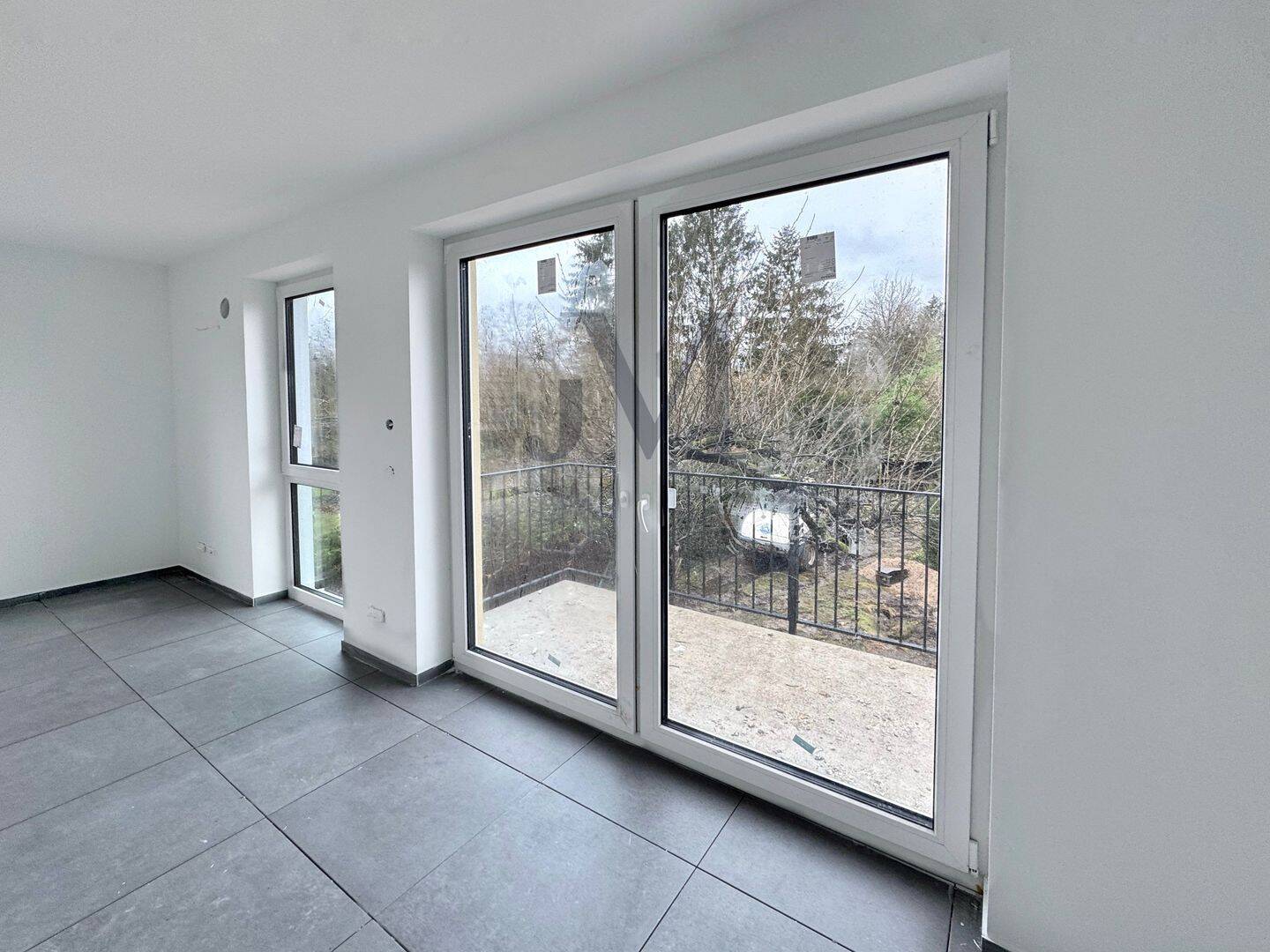 Neubau-Wohnung mit Balkon in Top-Lage – Hamburg – Vorschaubild 4
