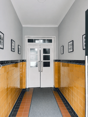 Helle und großzügige 3-Zimmer-Wohnung im modernisierten Altbau – 66113 Saarbrücken – Vorschaubild 9