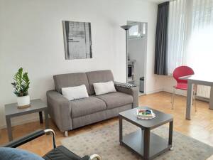 Möbliertes Cityapartment, Nähe Brüsseler Str. mit Aufzug , Haltestelle Friesenplatz gut zu erreichen – 50672 Köln – Vorschaubild 4