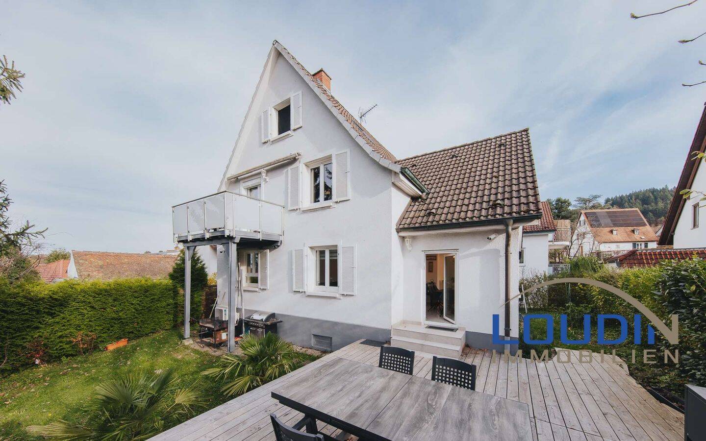 Freiburg-Herdern: Großzügiges Familienhaus mit Garten. – Freiburg im Breisgau – Bild 1 von 9