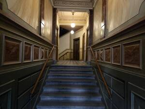 Stilvolle Altbauwohnung in zentrumsnaher Lage von Leipzig - hochwertig saniert und langfristig vermietet – 4105 Leipzig – Vorschaubild 2