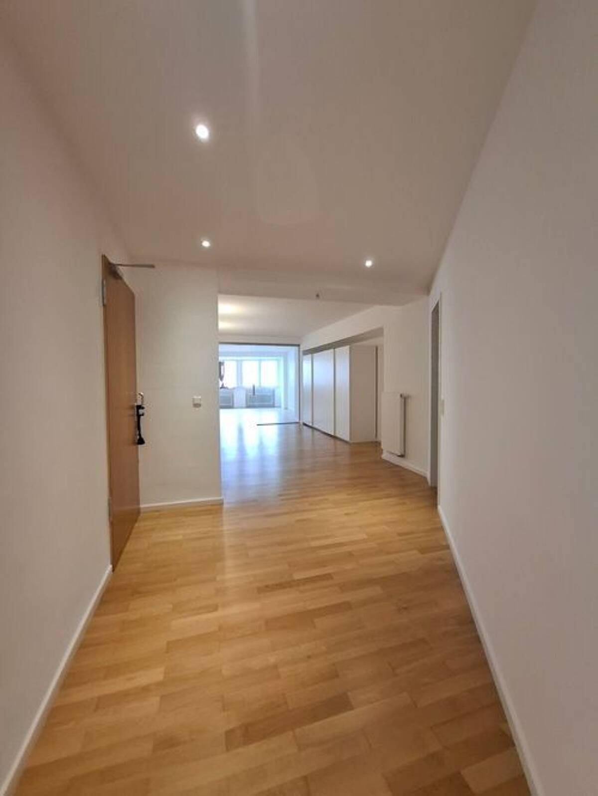 Elegante 3-Zimmer-Wohnung mit großzügiger Dachterrasse in der Bonner Fußgängerzone – 53111 Bonn – Bild 1 von 8