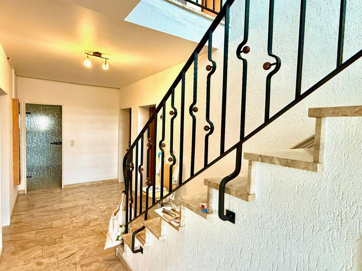 TOP LAGE, VIEL PLATZ, 2 GARAGEN, WINTERGARTEN UND PV-ANLAGE !!! – Bell – Vorschaubild 5