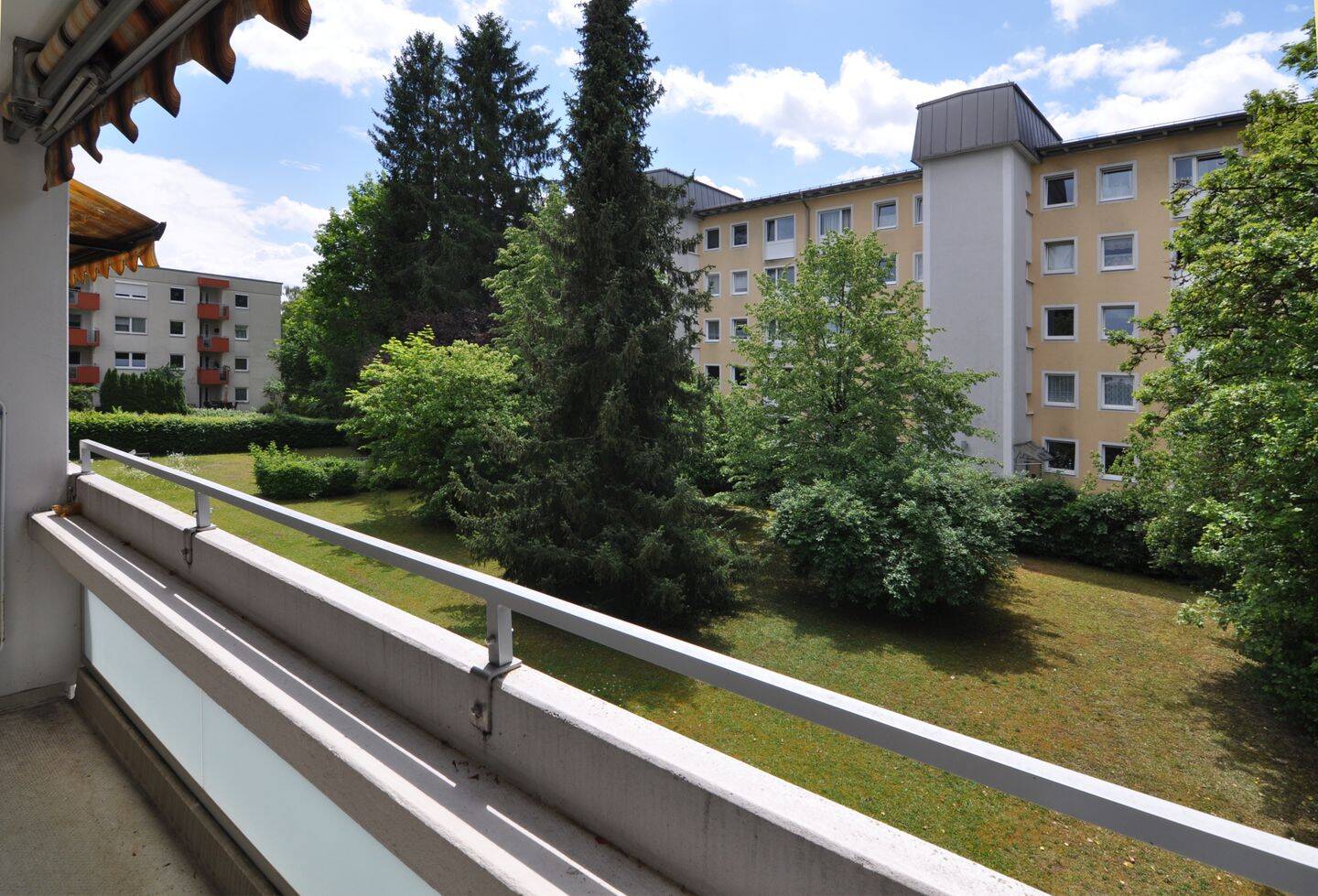 top Infrastruktur, ruhige Lage, auf Wunsch möbliert - NEU IM VERKAUF: 3 Zi.-Wohnung mit Südloggia – München – Vorschaubild 4