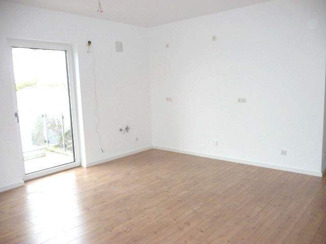 **ERSTBEZUG - Innovativ und modern - 2-Zi-DG-Whg mit Balkon** – Regensburg – Vorschaubild 2