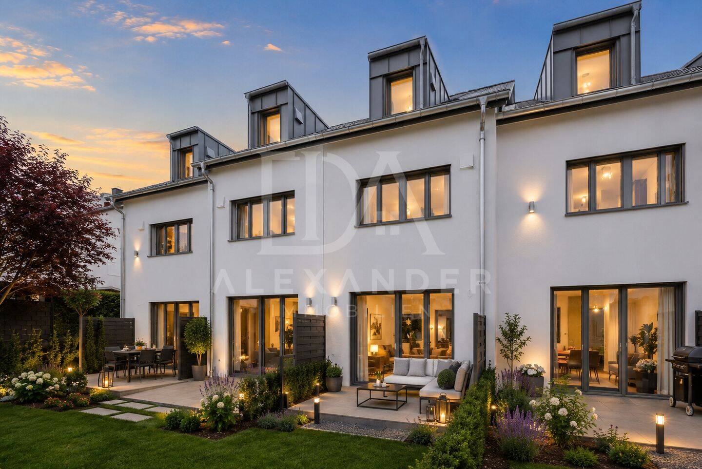 Neubau! Stilvolles Reihenmittelhaus in ruhiger Lage von Olching!