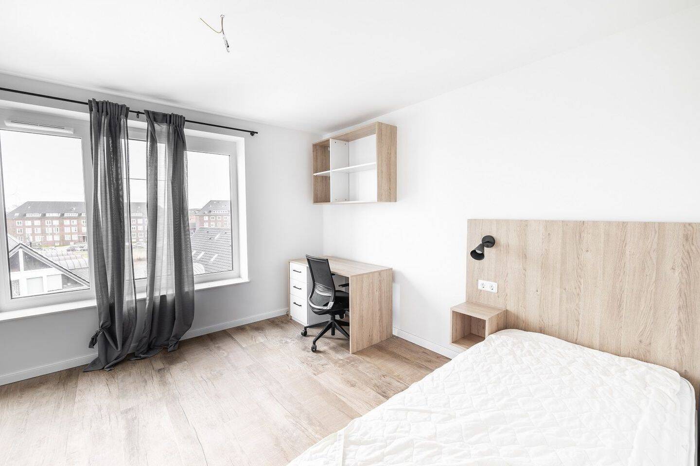 Helle, möbilierte 1-Zimmer Wohnung in der Deichstraße Bremerhaven (nahe Hochschule) 520€ Pauschalmiete