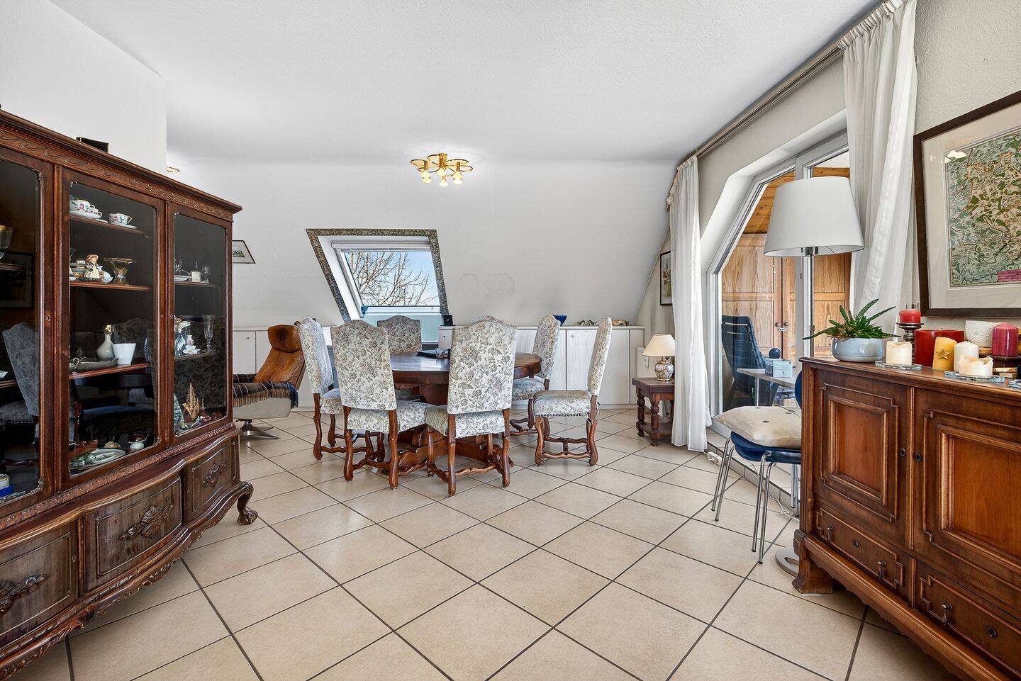 Maisonette-Wohnung in absolut ruhiger Wohnlage am Kapellenberg - mit zwei sonnigen Balkonen in Neu-Ulm/Pfuhl – Neu-Ulm – Vorschaubild 4