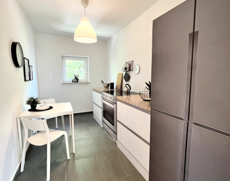 Exklusiv modernisierte 4-Zimmer-Wohnung mit 2 Balkonen und hochwertiger Ausstattung – Düsseldorf – Vorschaubild 9