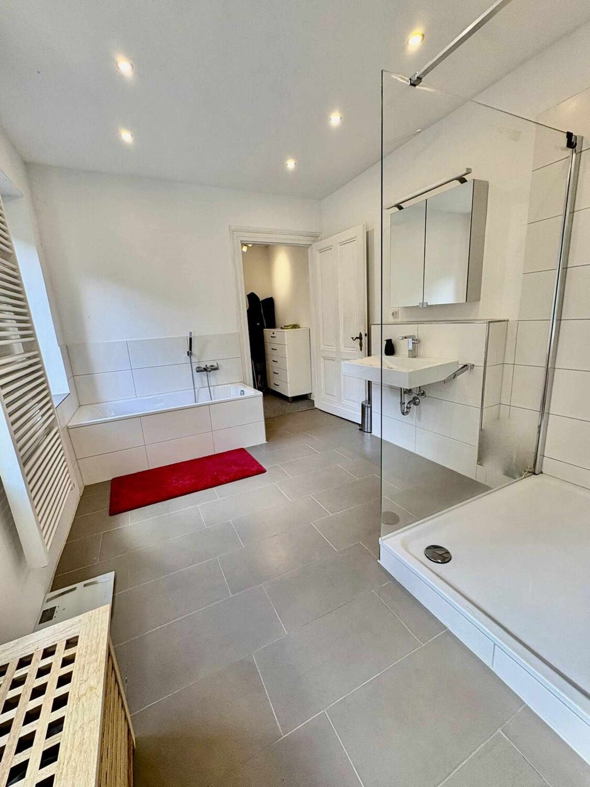 Haus in 41236 Mönchengladbach mit 230 m² kaufen