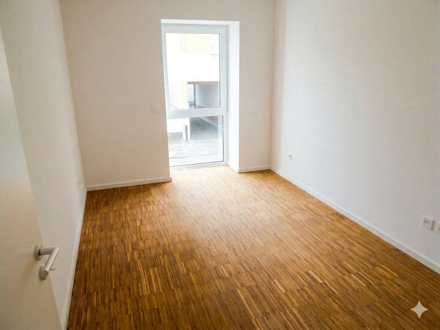 Helle 4-Zimmer-Wohnung mit Terrasse & Innenhof-Stellplatz im Zentrum – Darmstadt – Vorschaubild 9